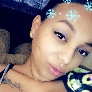 Meet your Posher, Jasmine